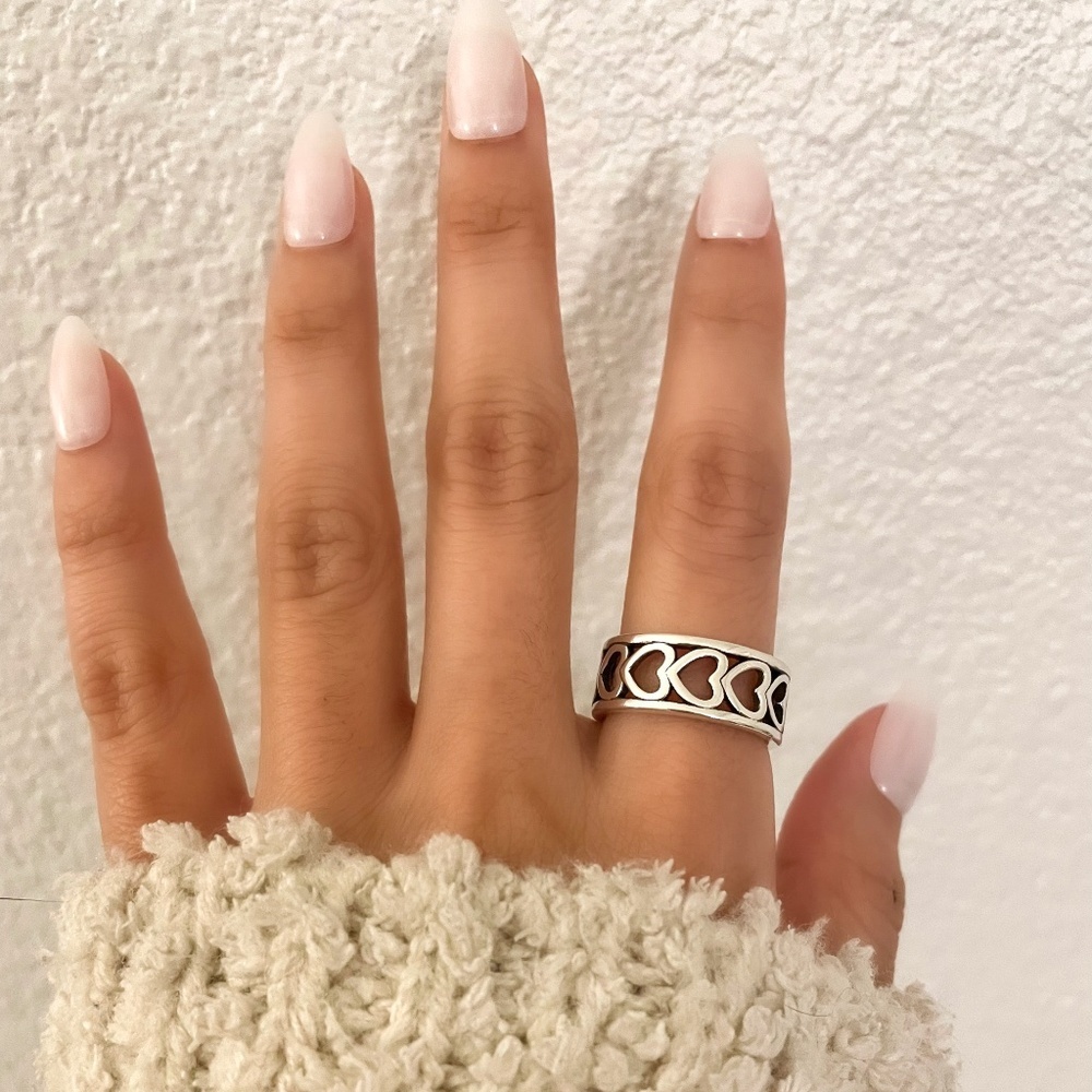925 Sterling Silver Heart Cutout Ring Minimalist Boho Ring Stackable Ring Band - Picture 5 of 5